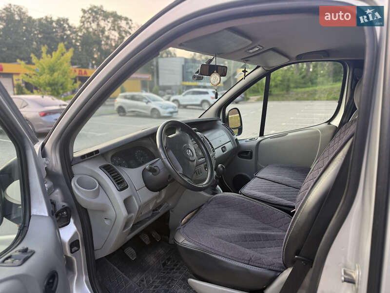 Минивэн Opel Vivaro 2006 в Тернополе