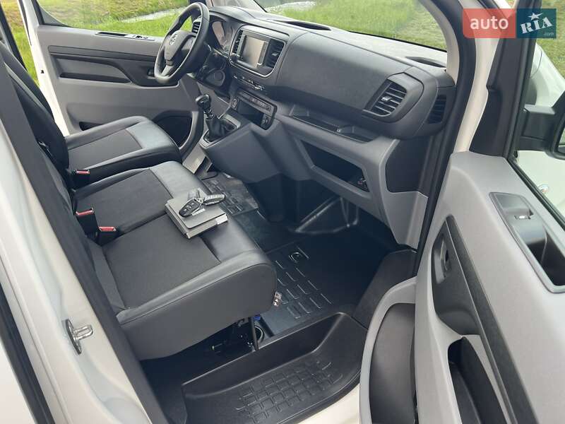 Вантажний фургон Opel Vivaro 2021 в Львові