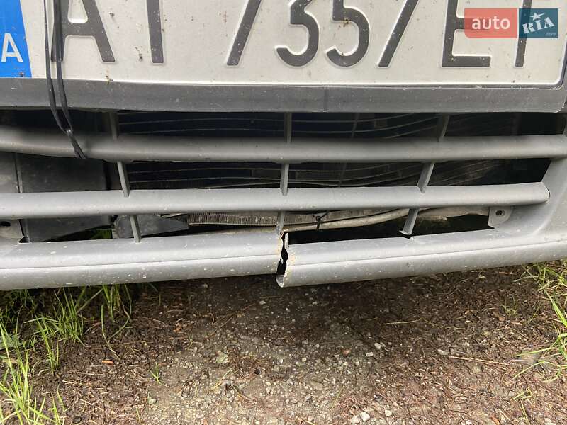 Мінівен Opel Vivaro 2005 в Івано-Франківську