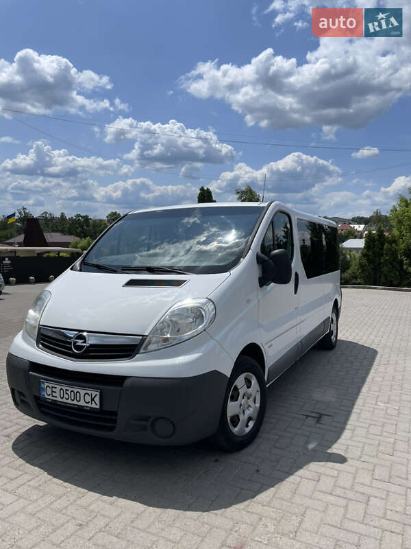 Минивэн Opel Vivaro 2013 в Черновцах