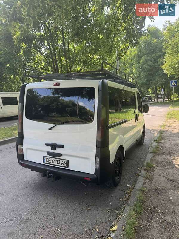 Минивэн Opel Vivaro 2003 в Черновцах