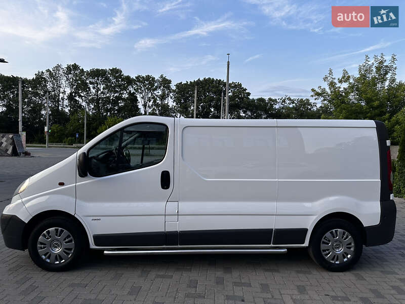 Грузовой фургон Opel Vivaro 2014 в 