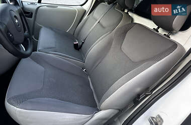 Грузовой фургон Opel Vivaro 2014 в 