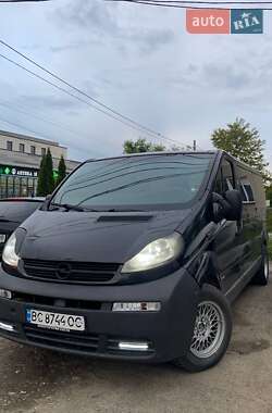 Минивэн Opel Vivaro 2006 в Яворове