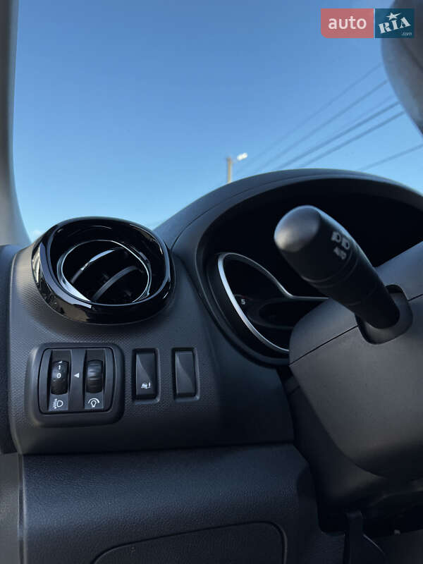 Минивэн Opel Vivaro 2018 в Киеве фото 17 Минивэн Opel Vivaro 2018 в Киеве