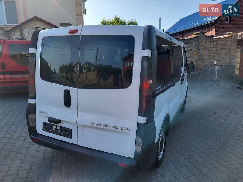 Мінівен Opel Vivaro 2002 в Хмельницькому