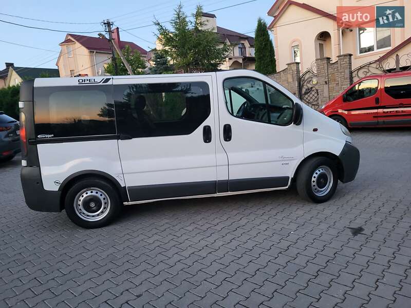 Мінівен Opel Vivaro 2002 в Хмельницькому