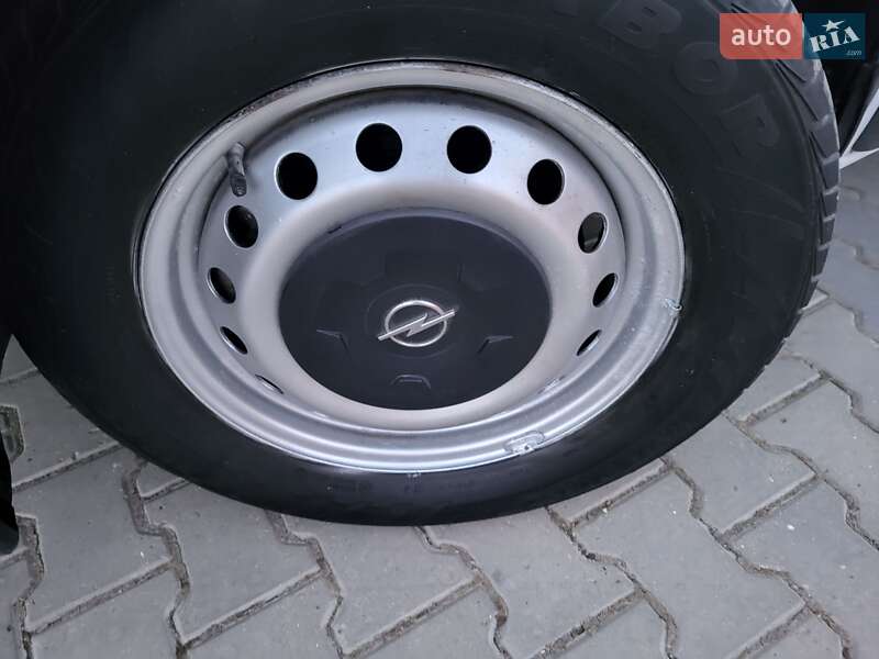 Мінівен Opel Vivaro 2002 в Хмельницькому