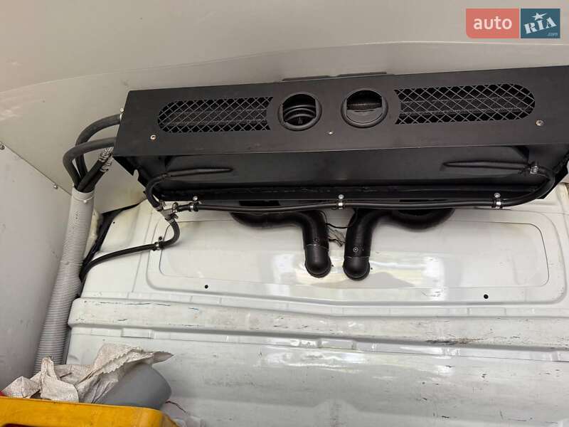 Грузовой фургон Opel Vivaro 2014 в Киеве