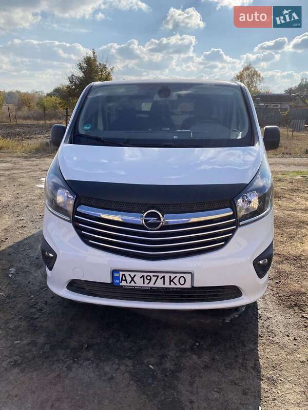 Opel Vivaro 2016