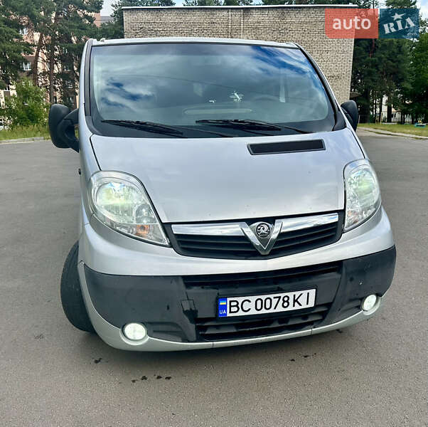 Opel Vivaro 2005