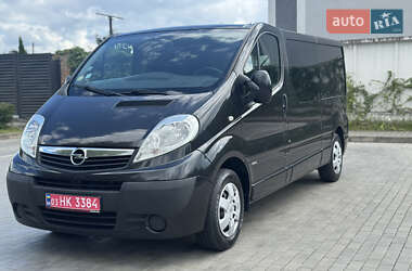 Минивэн Opel Vivaro 2013 в Луцке
