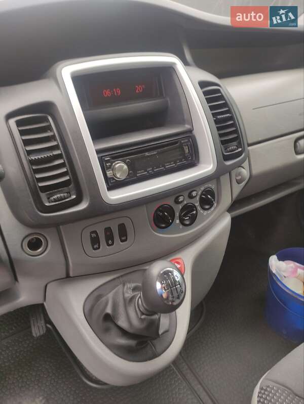 Минивэн Opel Vivaro 2010 в Львове