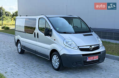 Мінівен Opel Vivaro 2011 в Здолбуніві