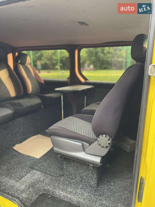 Минивэн Opel Vivaro 2009 в Могилев-Подольске