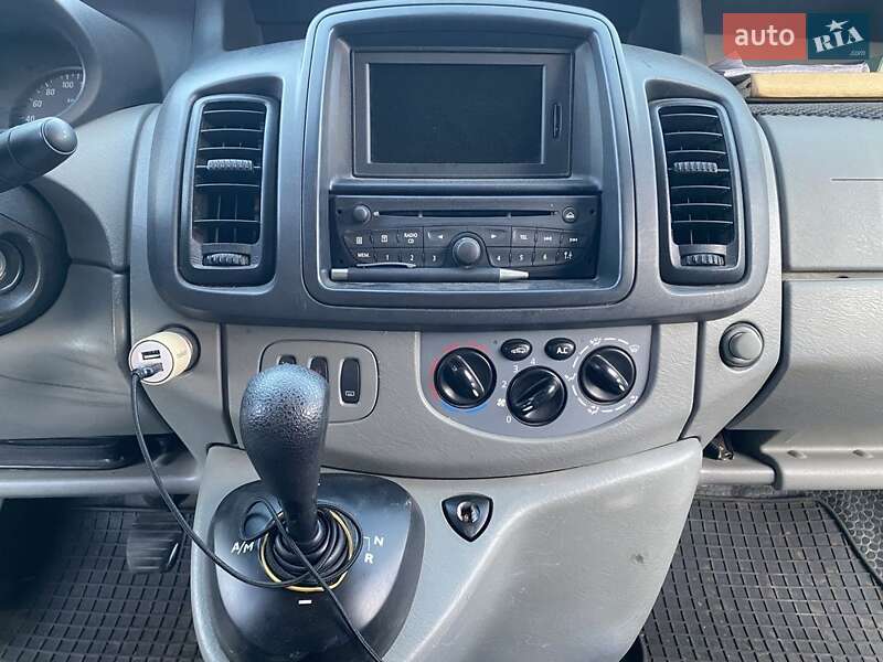 Грузовой фургон Opel Vivaro 2012 в Белой Церкви