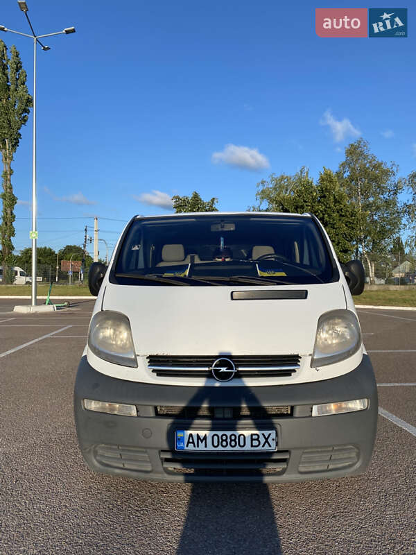 Opel Vivaro 2006