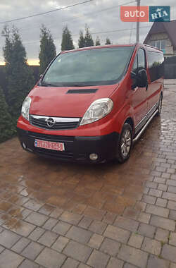 Минивэн Opel Vivaro 2012 в Заречном