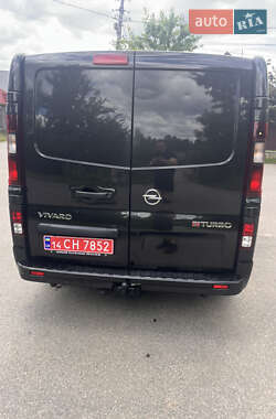 Грузовой фургон Opel Vivaro 2015 в 