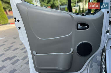 Вантажний фургон Opel Vivaro 2014 в 