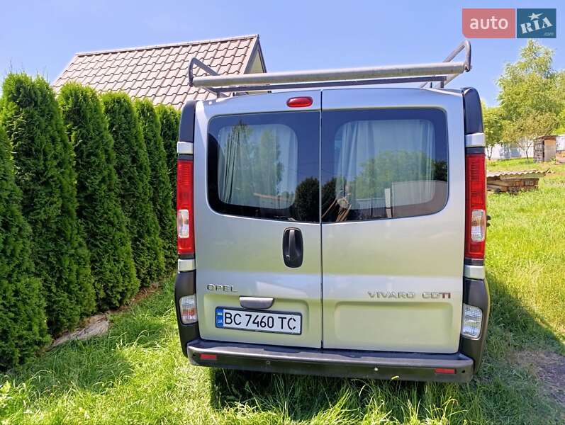 Opel Vivaro 2008