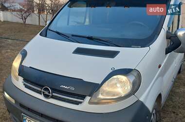 Мінівен Opel Vivaro 2005 в Чернівцях