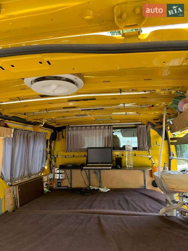Грузовой фургон Opel Vivaro 2004 в Одессе