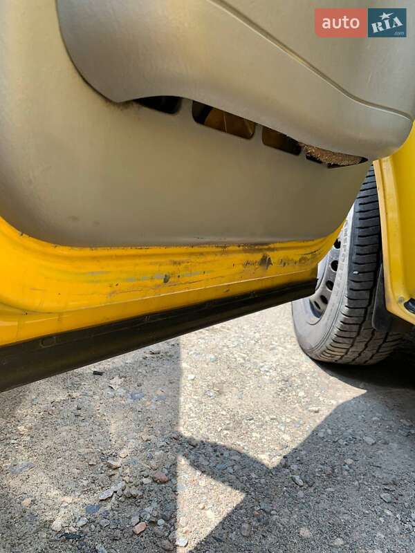 Грузовой фургон Opel Vivaro 2004 в Одессе