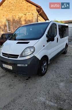 Мінівен Opel Vivaro 2002 в Чернівцях