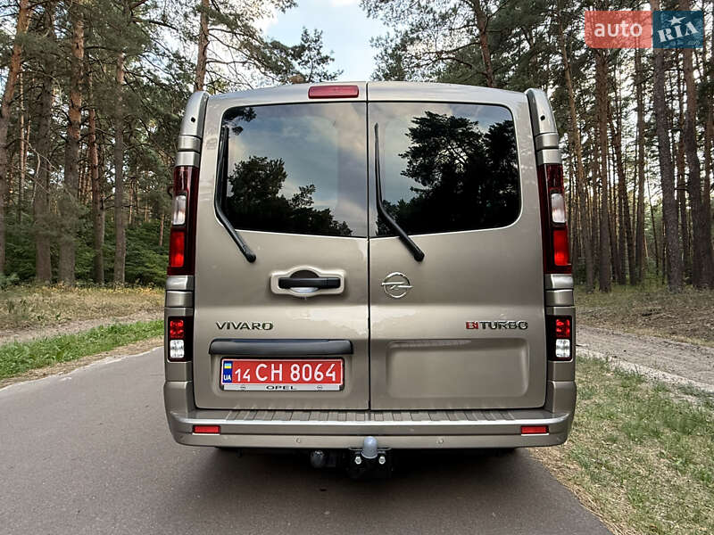 Минивэн Opel Vivaro 2018 в Киеве
