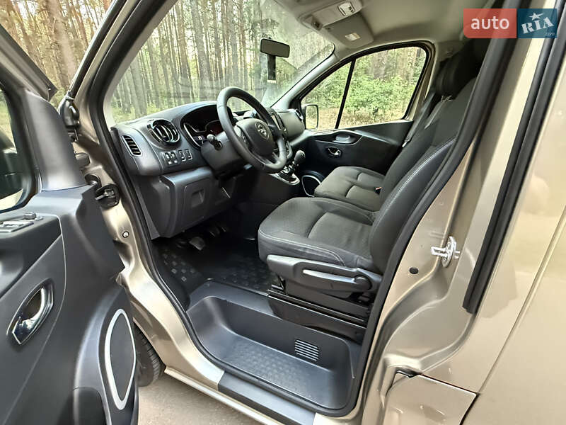 Минивэн Opel Vivaro 2018 в Киеве