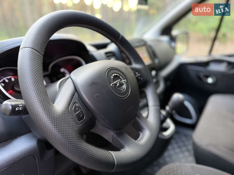 Минивэн Opel Vivaro 2018 в Киеве