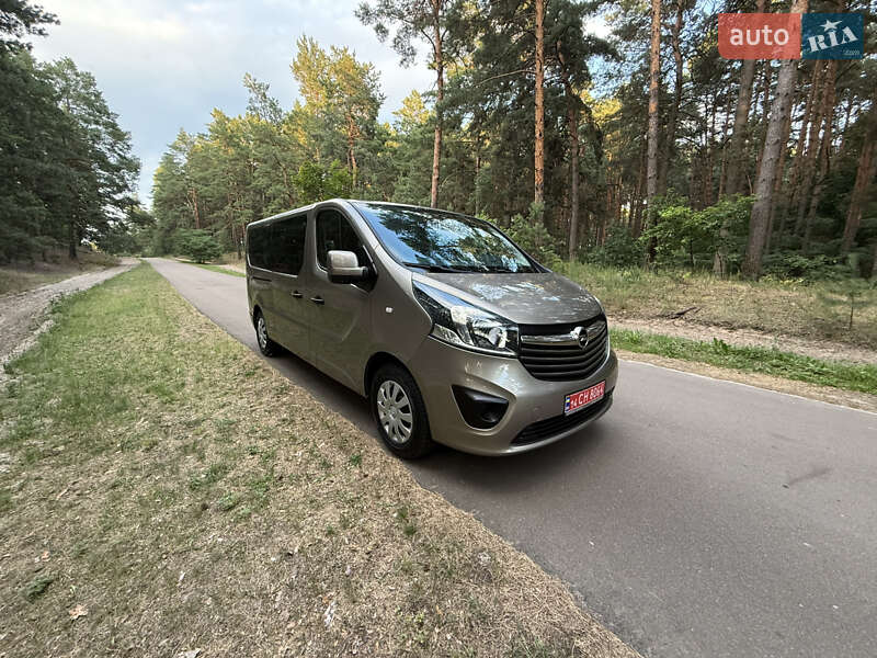 Минивэн Opel Vivaro 2018 в Киеве