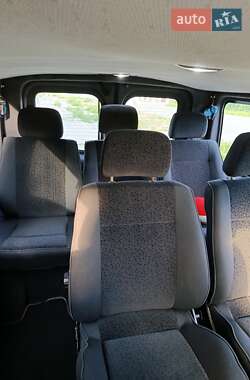 Минивэн Opel Vivaro 2001 в 