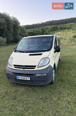 Минивэн Opel Vivaro 2004 в Бучаче