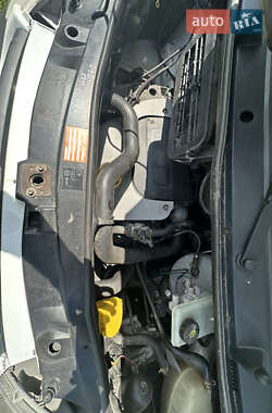Минивэн Opel Vivaro 2003 в 