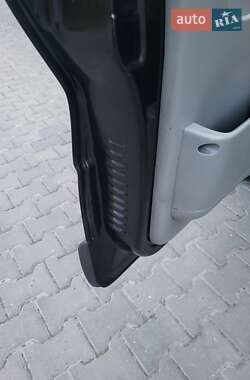 Минивэн Opel Vivaro 2007 в 