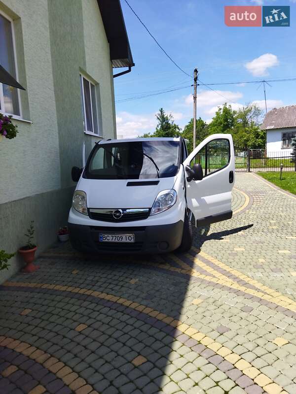 Мінівен Opel Vivaro 2007 в Стрию