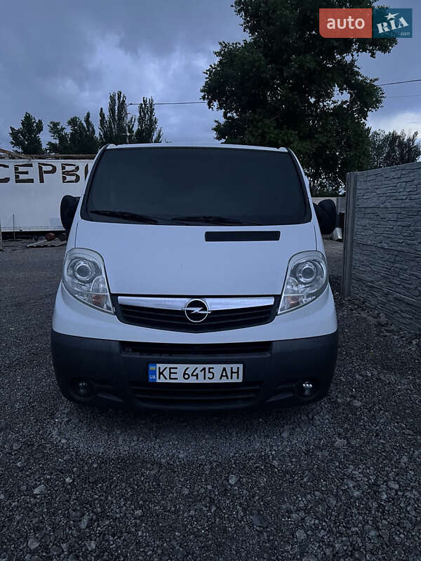 Грузовой фургон Opel Vivaro 2011 в Днепре