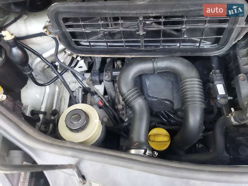 Мінівен Opel Vivaro 2007 в Стрию