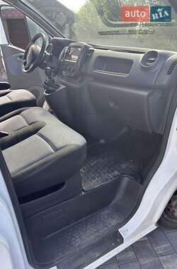 Грузовой фургон Opel Vivaro 2015 в 
