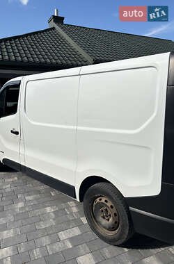 Грузовой фургон Opel Vivaro 2015 в 
