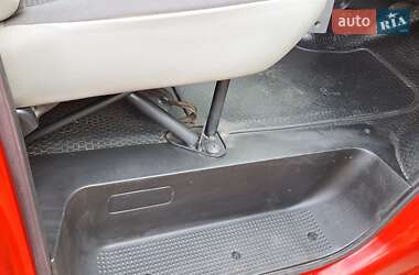 Вантажний фургон Opel Vivaro 2014 в 