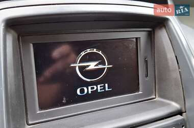 Вантажний фургон Opel Vivaro 2014 в 