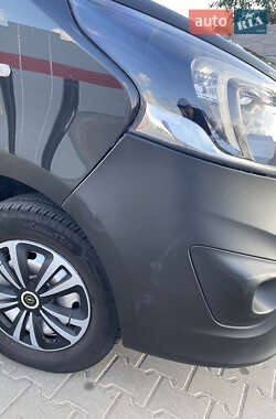 Минивэн Opel Vivaro 2014 в 