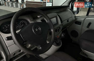 Минивэн Opel Vivaro 2003 в 