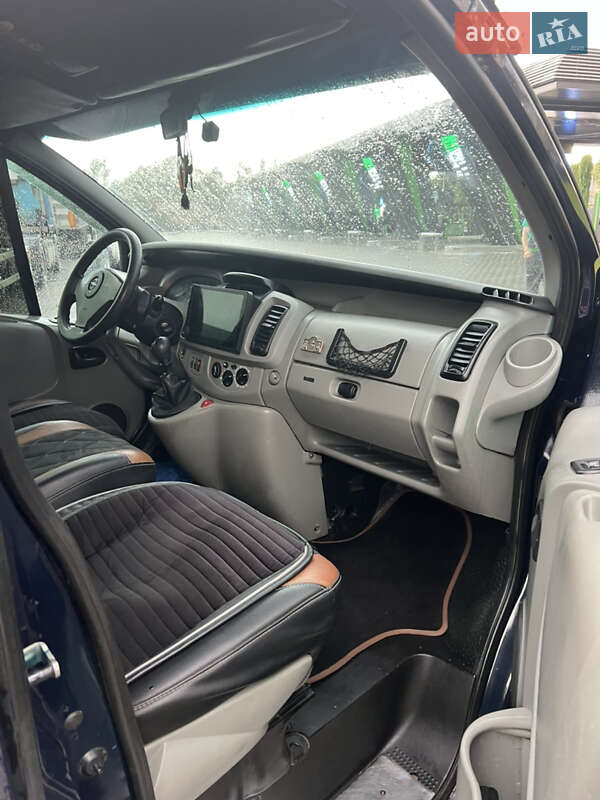 Минивэн Opel Vivaro 2005 в Одессе