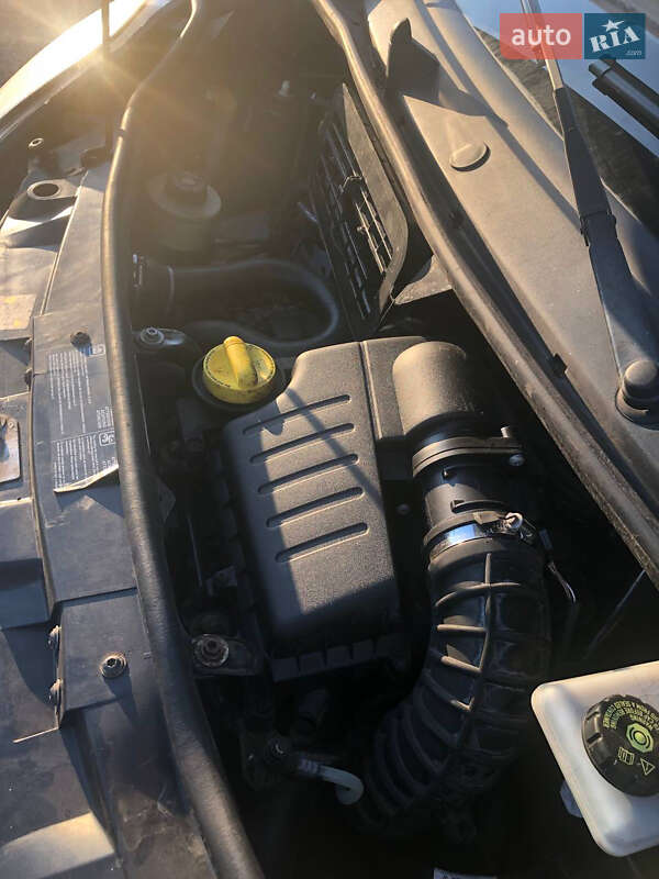 Грузовой фургон Opel Vivaro 2011 в Днепре