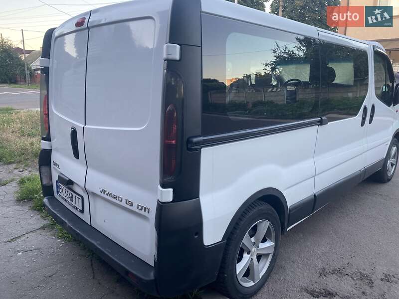 Мінівен Opel Vivaro 2003 в Житомирі