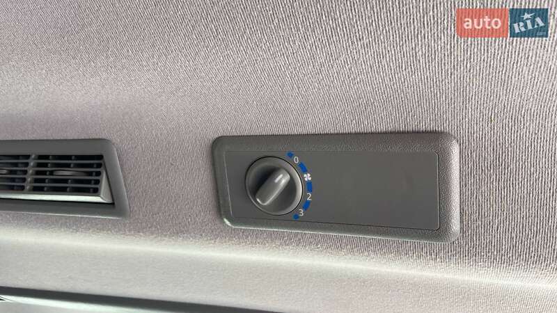 Мінівен Opel Vivaro 2011 в Києві